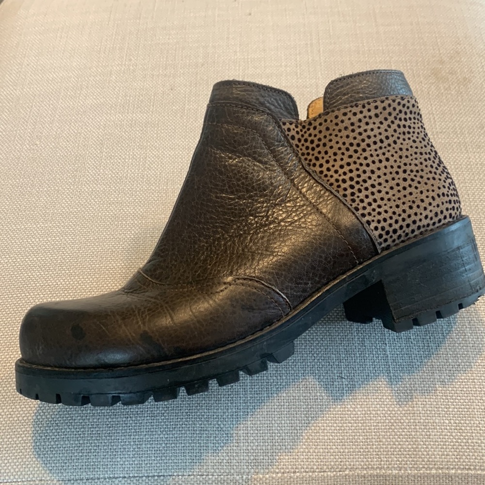EUC Chunky Leather bootie BROWN & LEOPARD US 8 EU 39